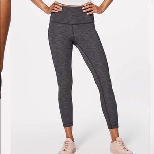 Lululemon wunder under